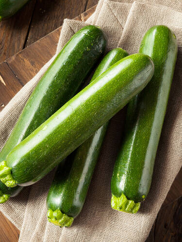Hauptbild des Artikels "Zucchini Dunja, F1 (unveredelt)" aus der Kategorie "Balkonpflanzen"